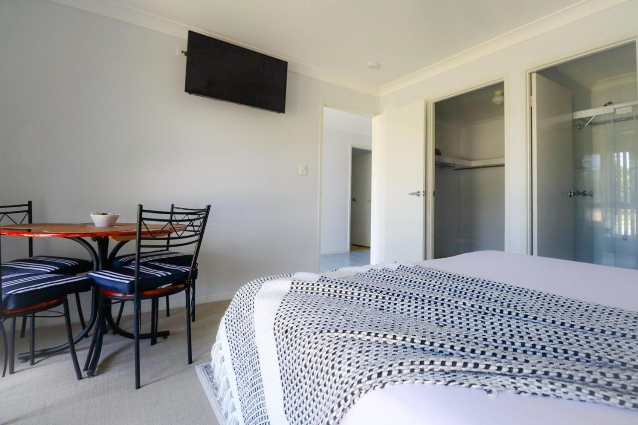 Blk Stays Guest House Deluxe Units Morayfield Exterior foto
