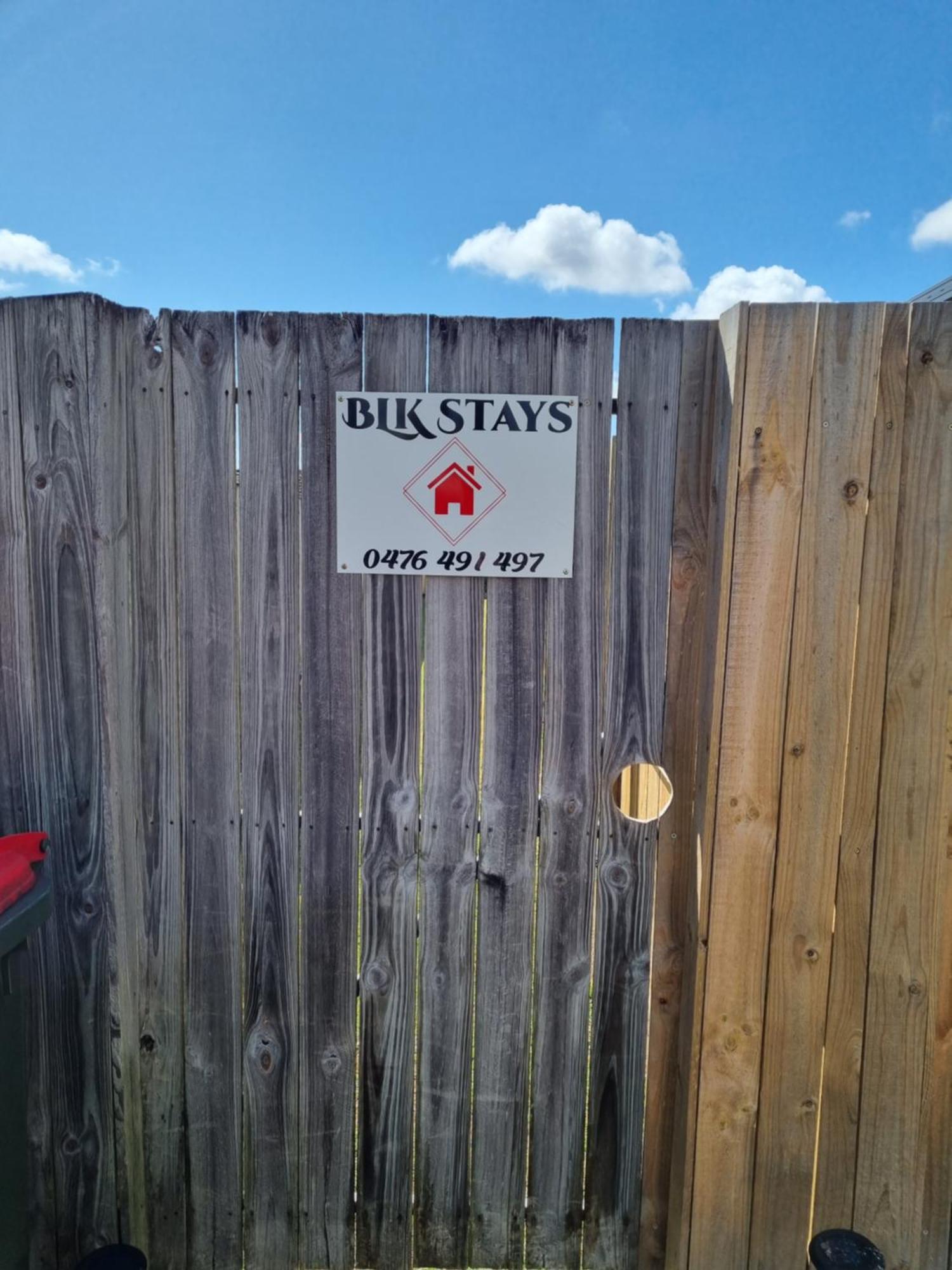 Blk Stays Guest House Deluxe Units Morayfield Exterior foto